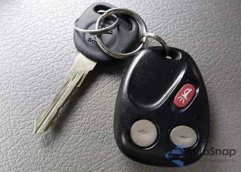 2006 Saturn Vue V6 из США, поврежденный, VIN 5GZCZ53426S869872